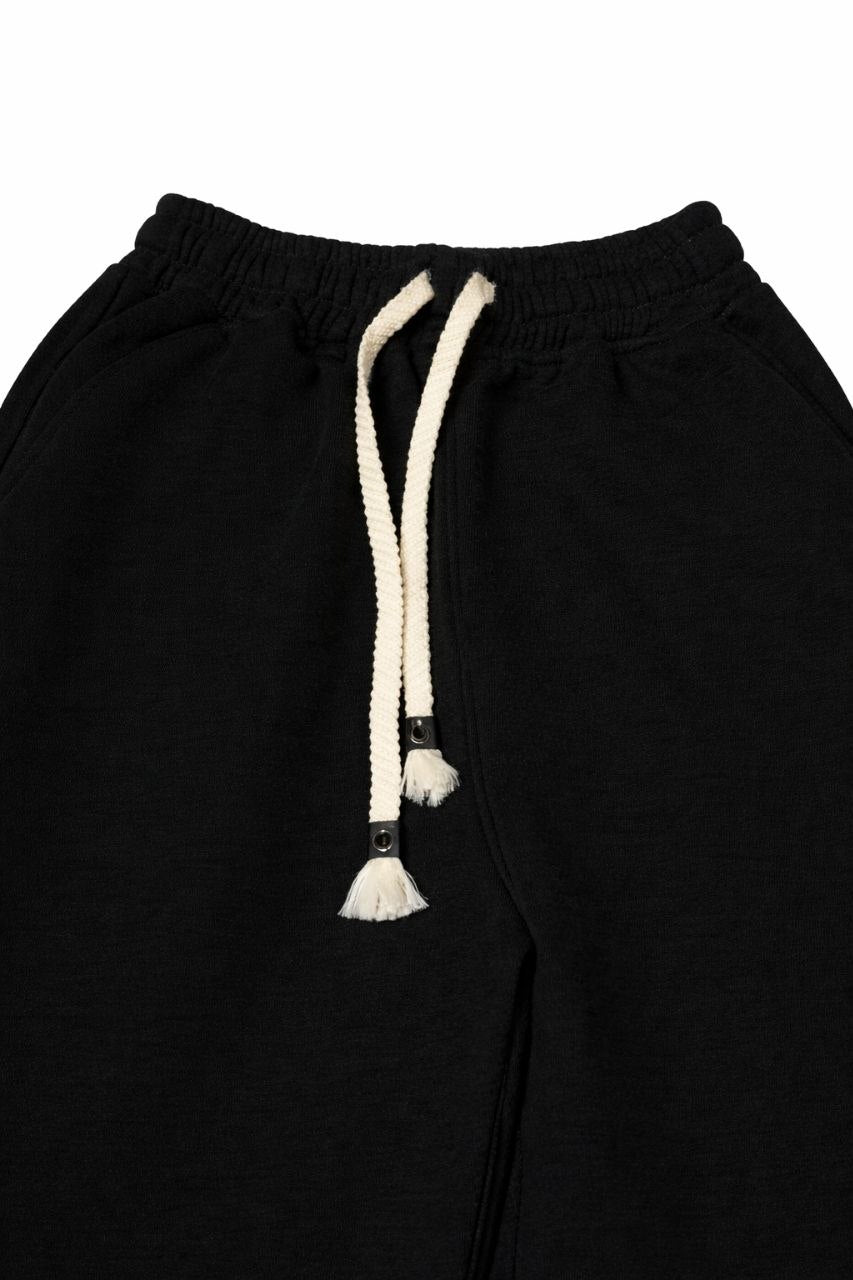 Plain Sweatpants with back pocket